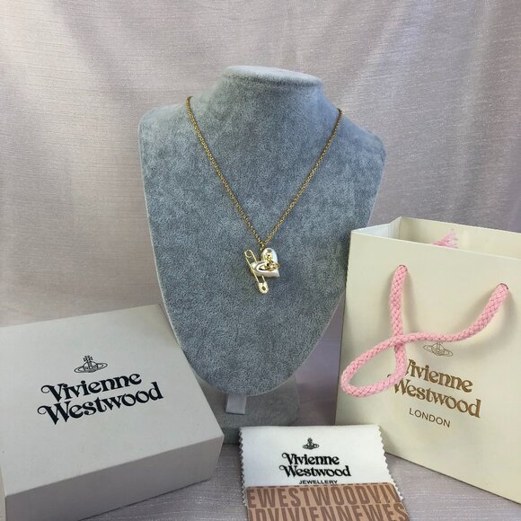 Vivienne Westwood Jewelry - NWT Vivienne Westwood ORIETTA PENDANT NECKLACE